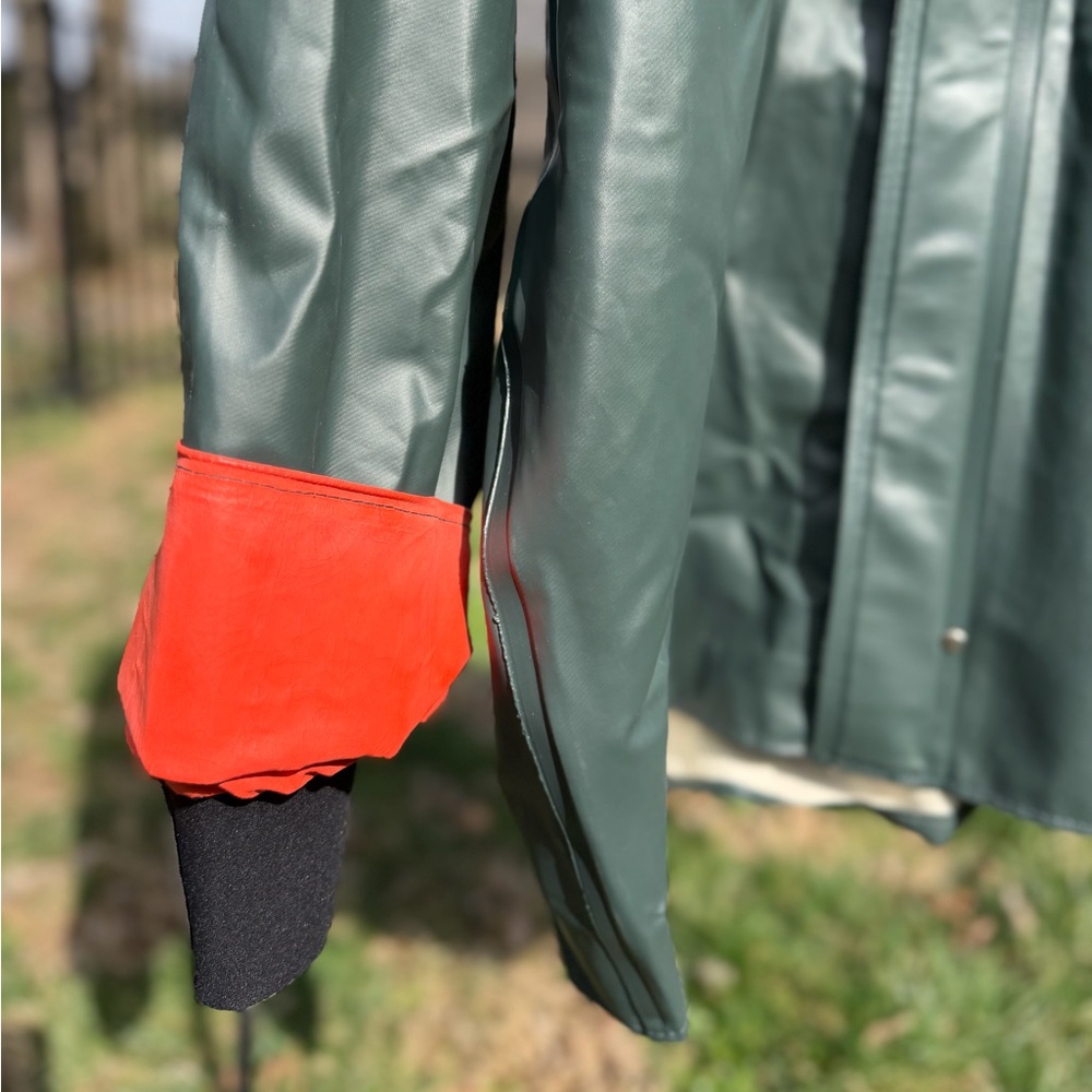 Grundens BRIGG 44 JACKET Dark Green Waterproof Raincoat for Men, Sz Small - Picture 4 of 7